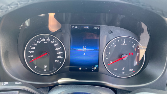 Mercedes-Benz Vito L2 Diesel Rwd 119CDI Select Crew Van 9G-Tronic - Image 25